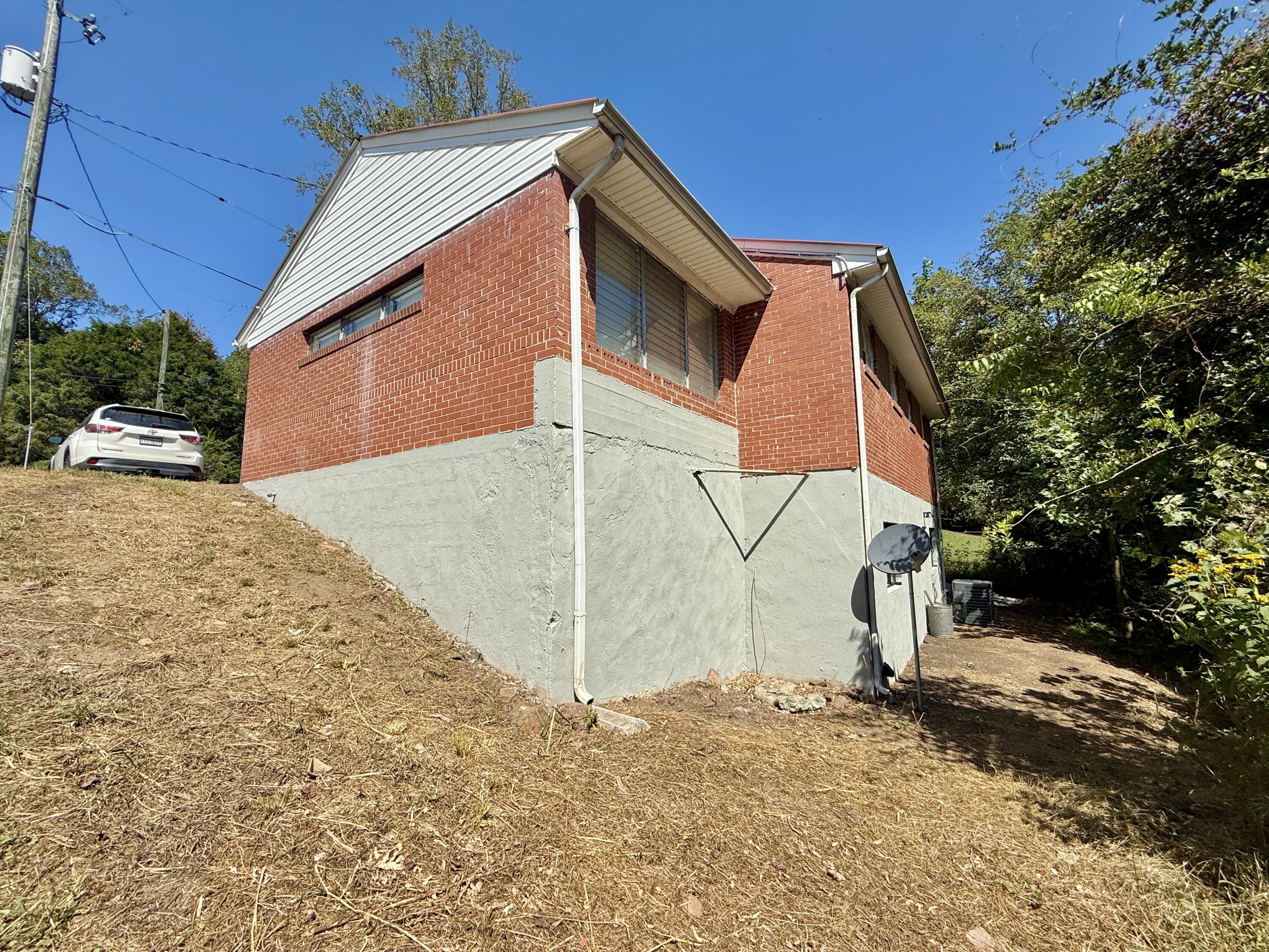 320 Franklin Hts Road Bassett, VA 24055 - Photo 26 of 28 IMG_0326