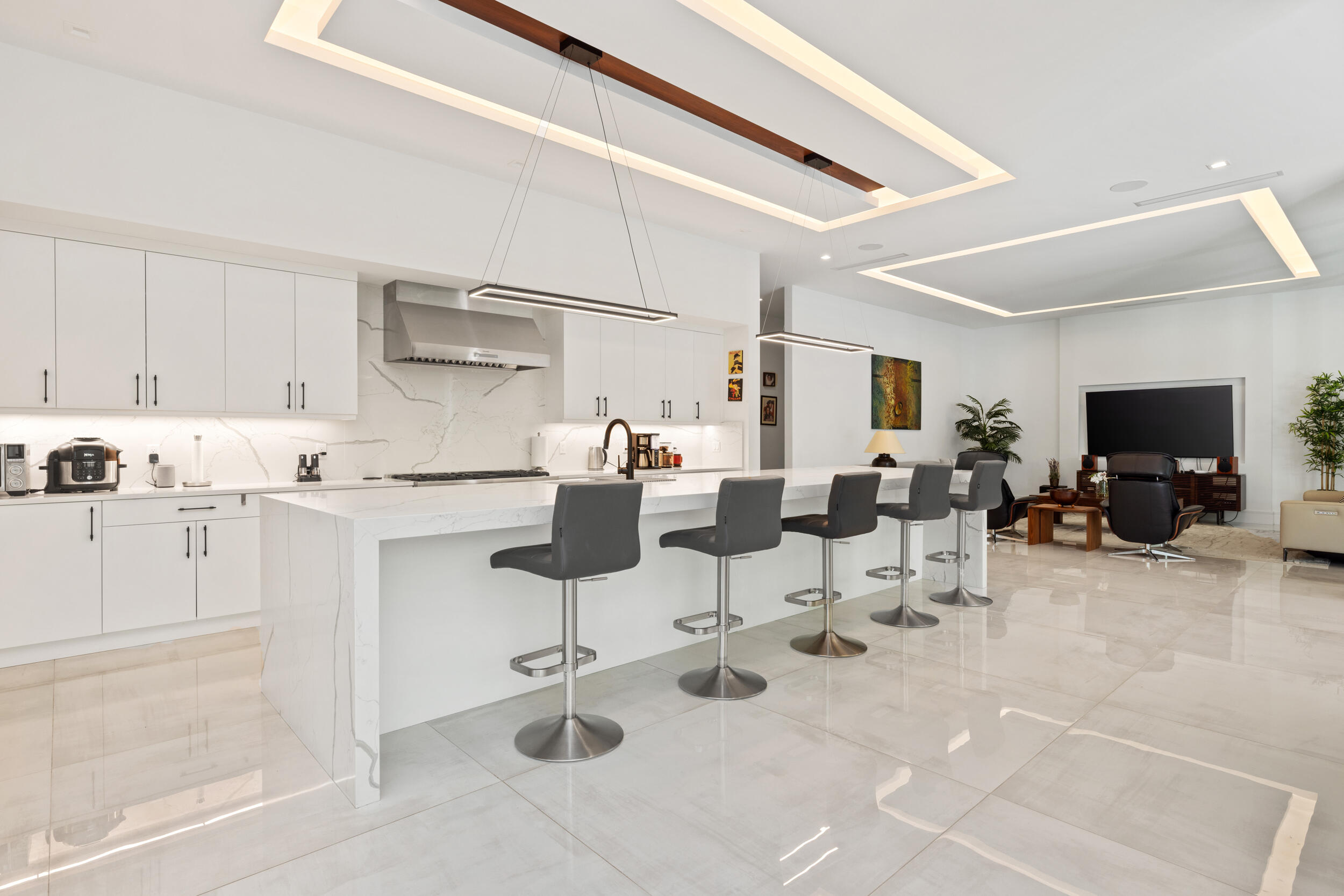 10 Coconut Road Delray Beach, FL 33444 - Photo 11 of 41 Kitchen