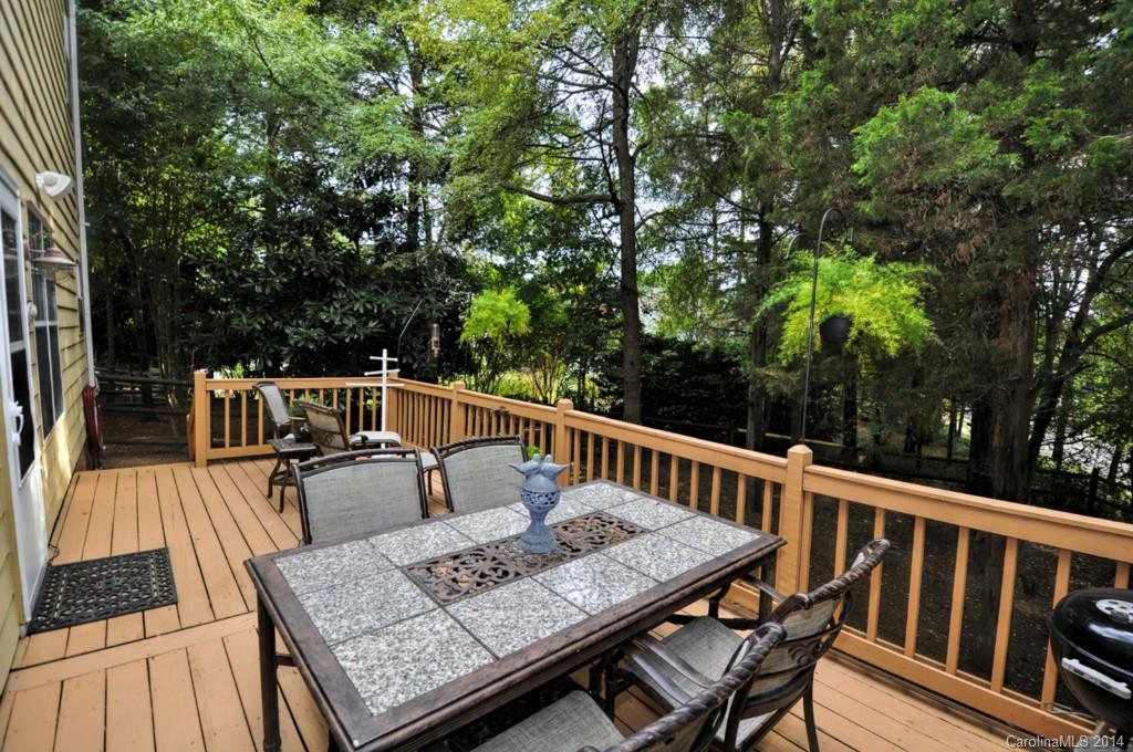 6149 Park Hill Road Charlotte, NC 28277 - Photo 13 of 20 a view of a patio with wooden floor