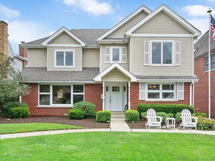 $949,900 | 871 Chatham Avenue, Elmhurst, IL 60126