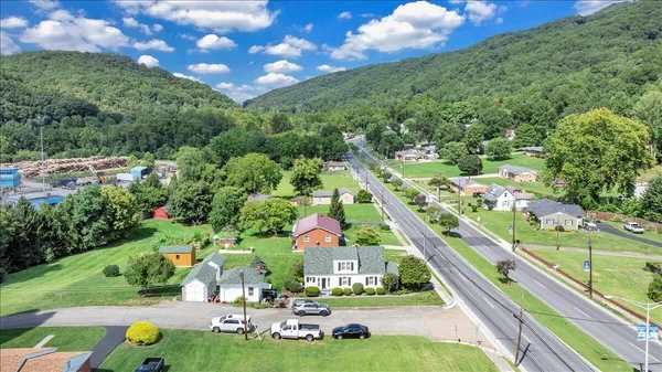 $234,000 | 1312 North Alleghany Avenue, Covington, VA 24426