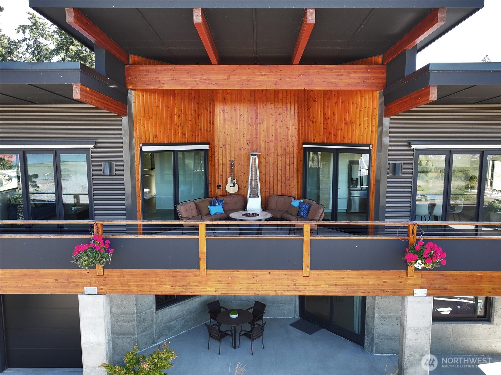 5453 Harborside Lane Freeland, WA 98249 - Photo 4 of 25 a outdoor view with sitting space