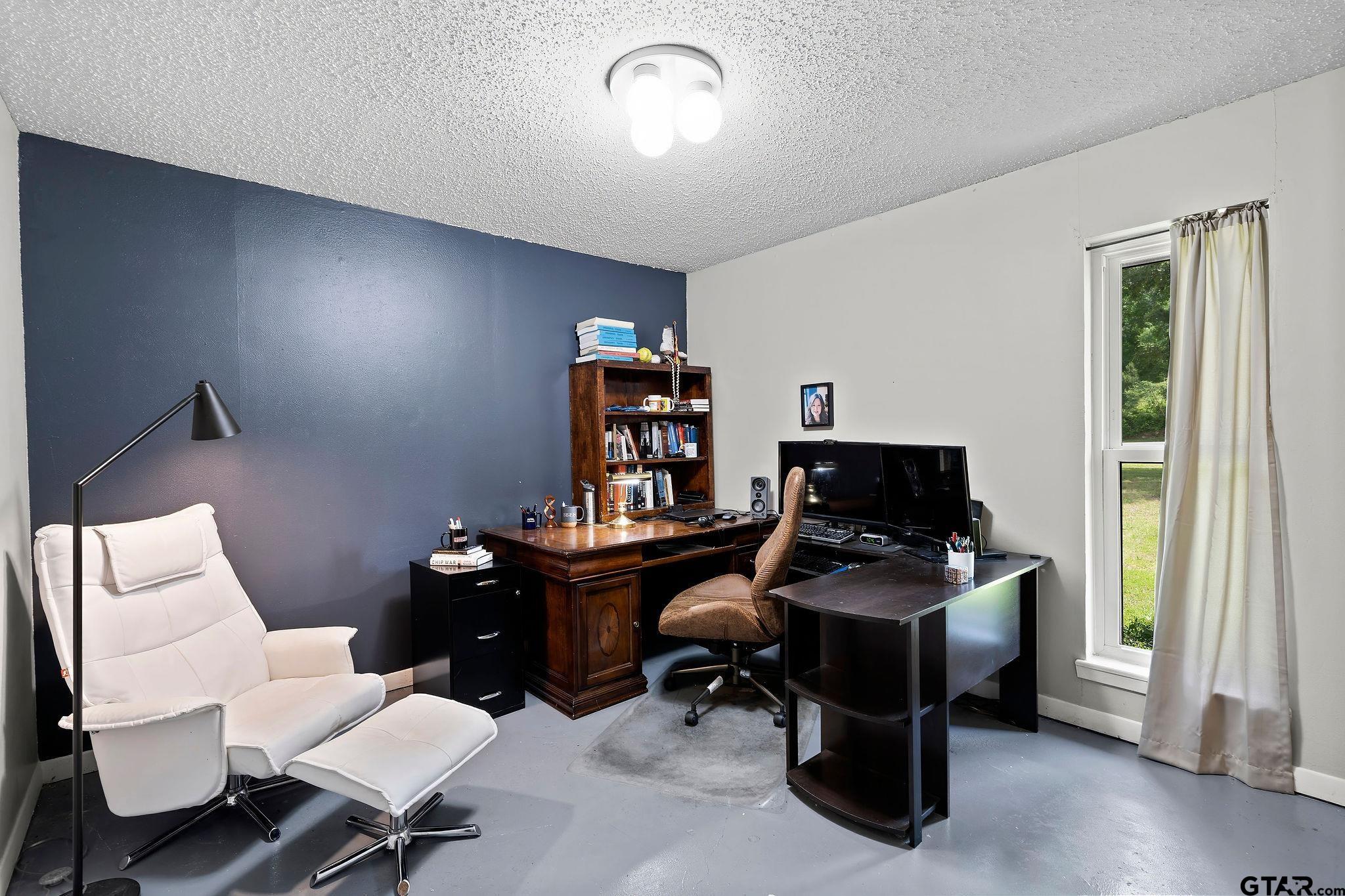 404 Jones Road Longview, TX 75603 - Photo 18 of 31