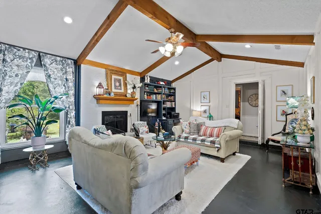 $305,000 | 404 Jones Road, Longview, TX 75603