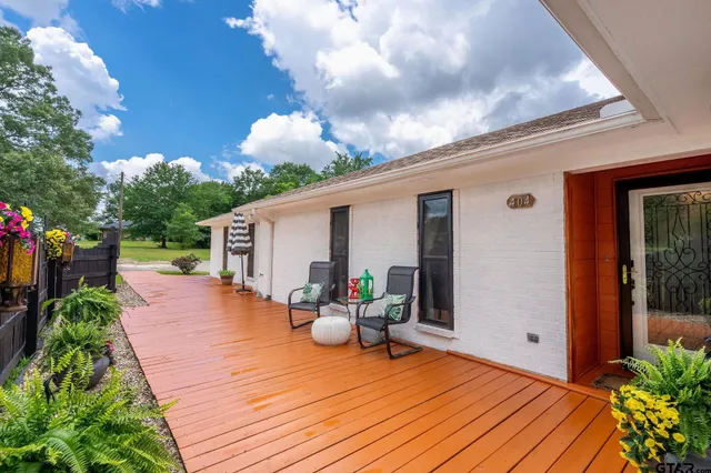 $305,000 | 404 Jones Road, Longview, TX 75603