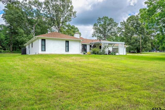 $305,000 | 404 Jones Road, Longview, TX 75603
