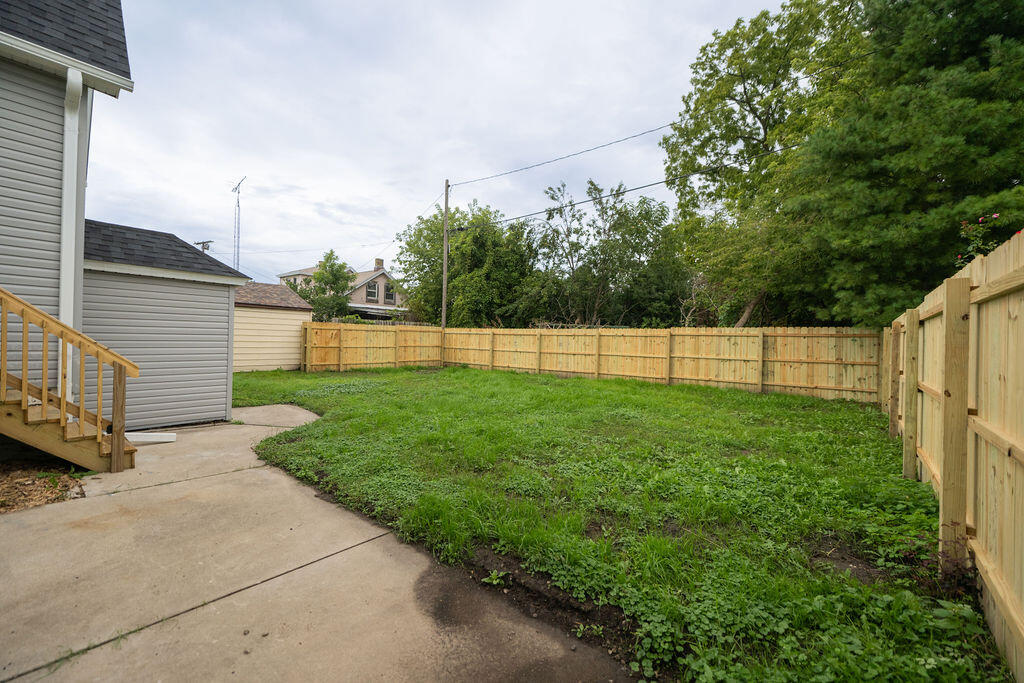 1721 St Clair Street Racine, WI 53402 - Photo 16 of 16 Fenced Yard