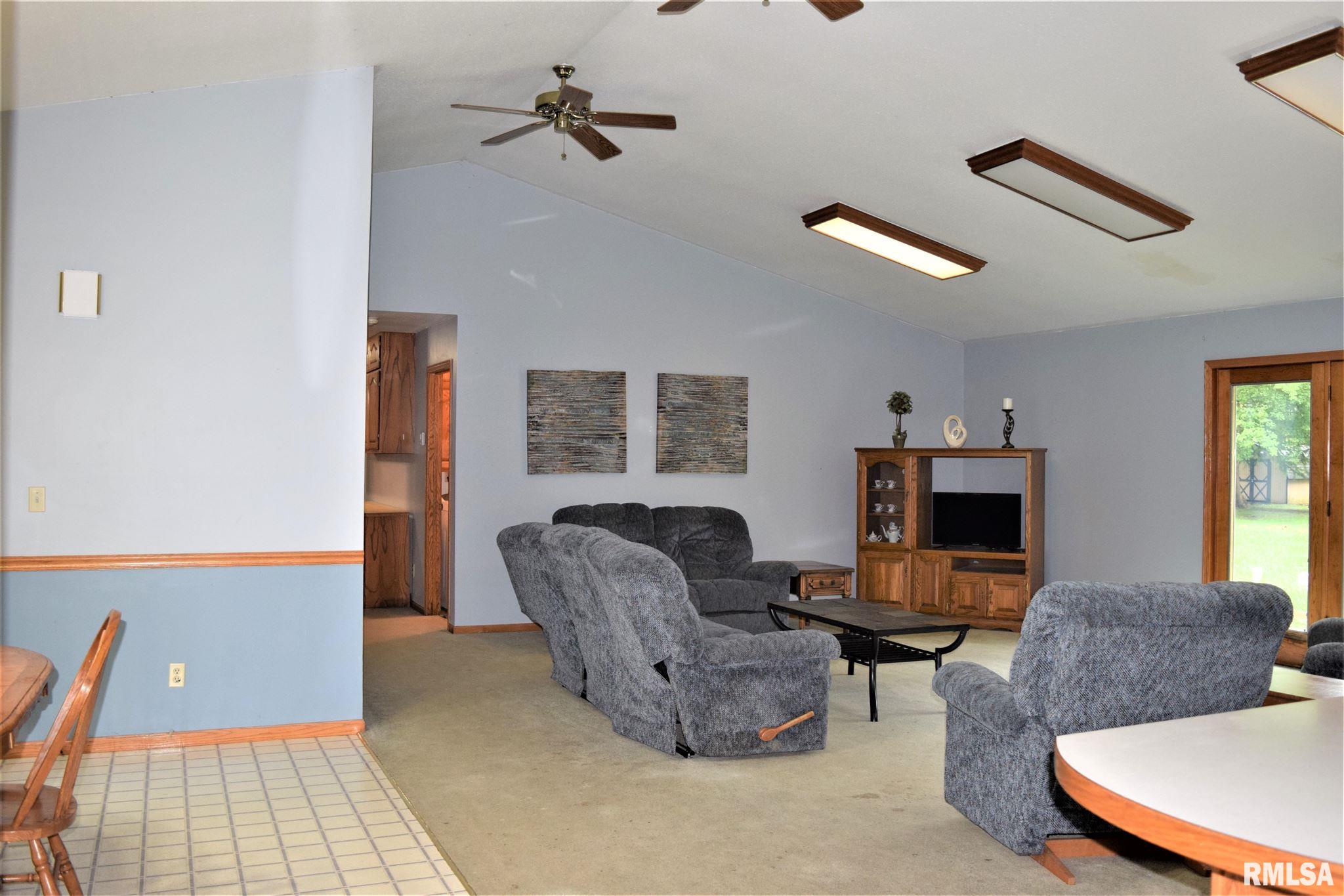661 Water Tower Road Murrayville, IL 62668 - Photo 7 of 28
