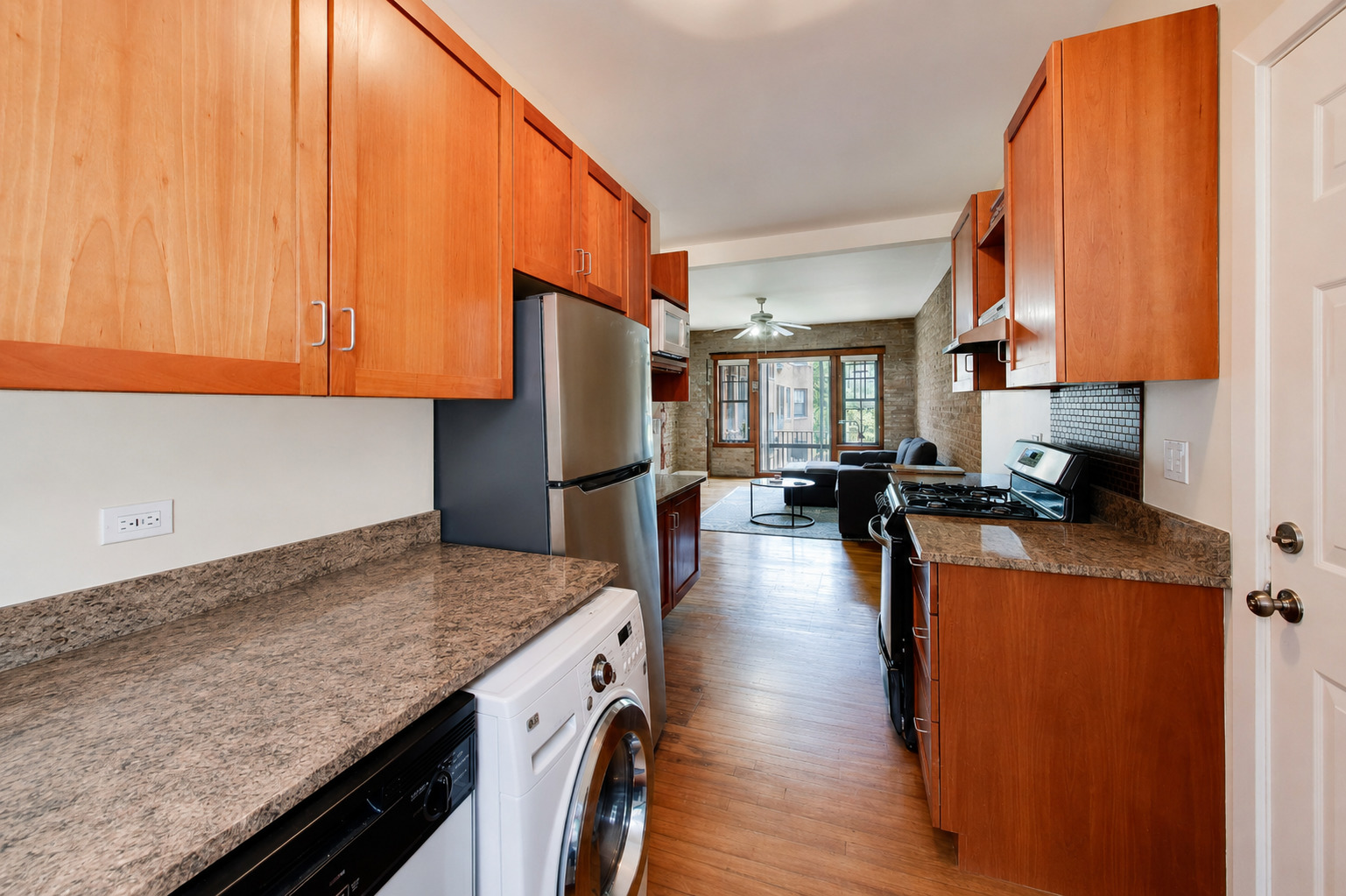7023.5 North Sheridan Road, Unit 2N Chicago, IL 60626 - Photo 7 of 13
