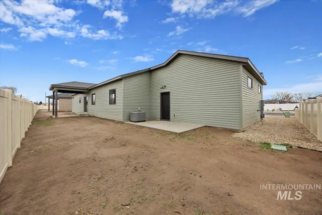 $367,000 | 1108 Bronze Drive, Rupert, ID 83350