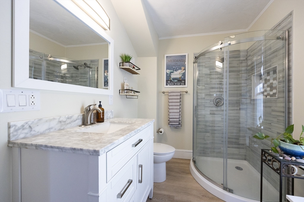 7 Elm Street Boston, MA 02136 - Photo 13 of 33