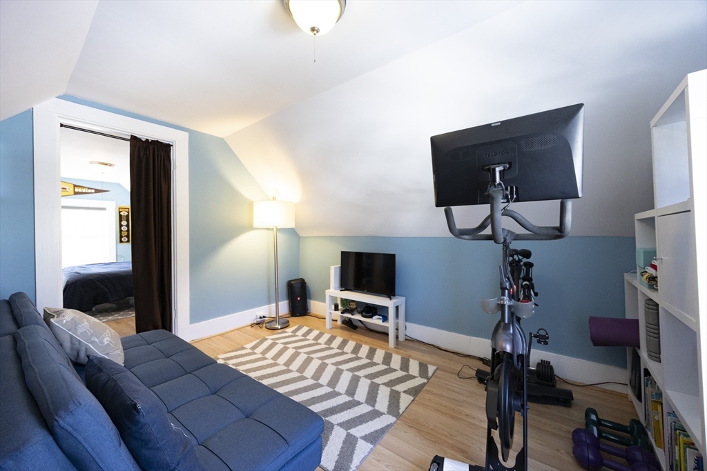 7 Elm Street Boston, MA 02136 - Photo 26 of 33