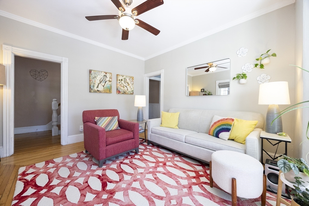 7 Elm Street Boston, MA 02136 - Photo 8 of 33