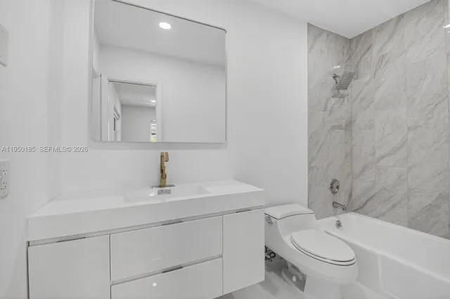 $5,490 | 1345 Southwest 9th Avenue, Boca Raton, FL 33486