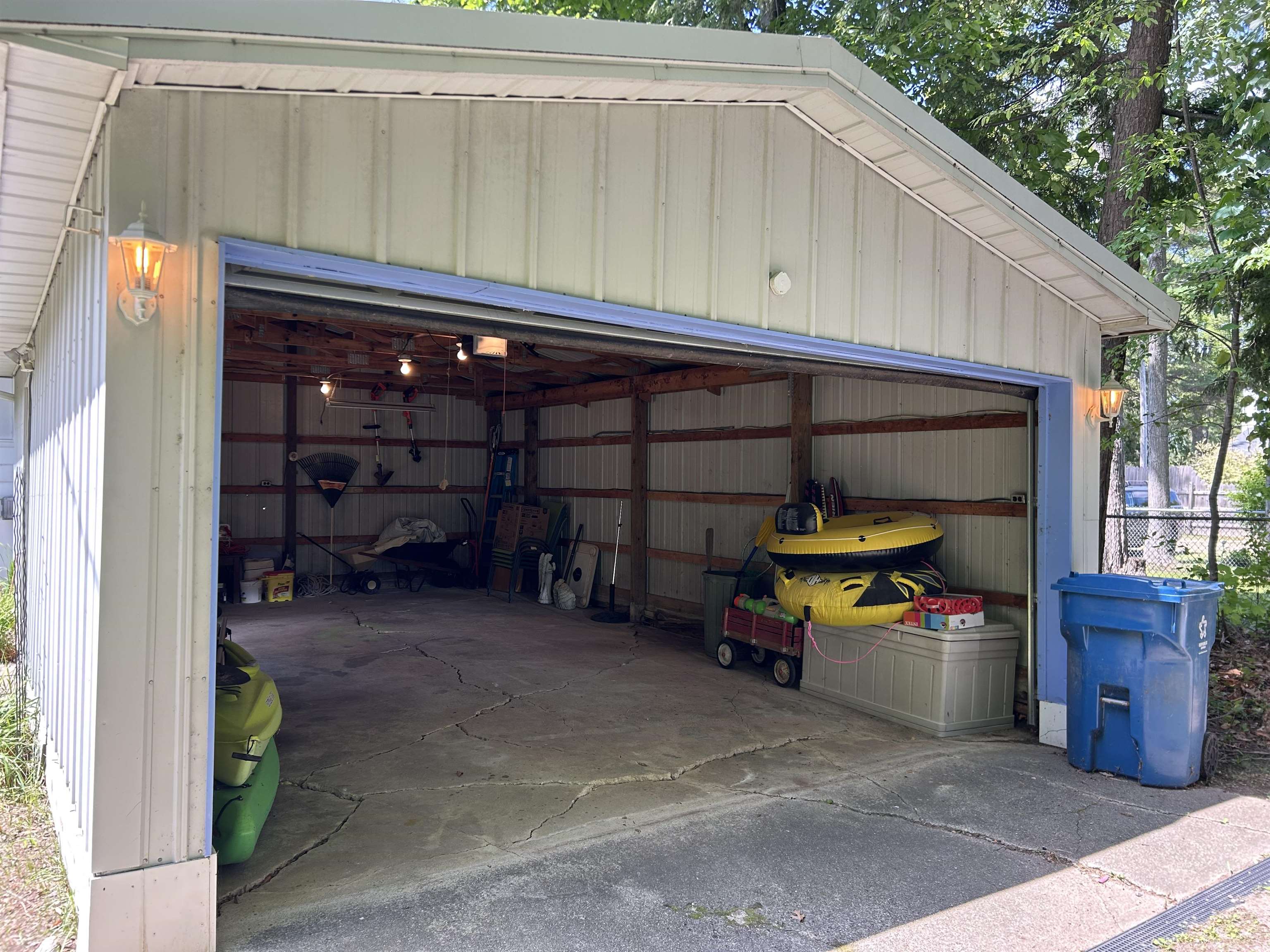 1777 East Pratt Lake Road Gladwin, MI 48624 - Photo 35 of 44 Gallery Image 35