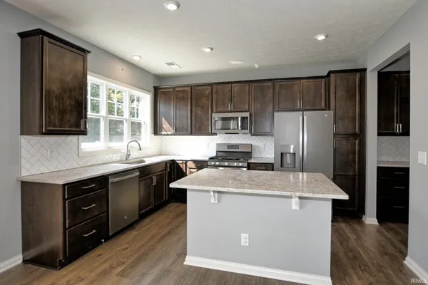 $424,900 | 11134 Ensle Drive, Evansville, IN 47725