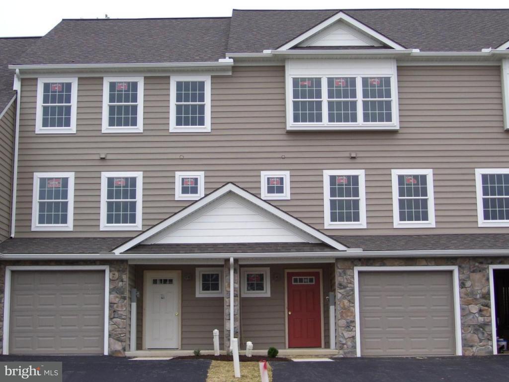 728 Keller Drive, Unit 20 Lititz, PA 17543 - Photo 1 of 1 Gallery Image 1