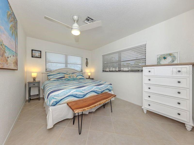 918 Gibbs Road Venice, FL 34285 - Photo 20 of 41 Gallery Image 20