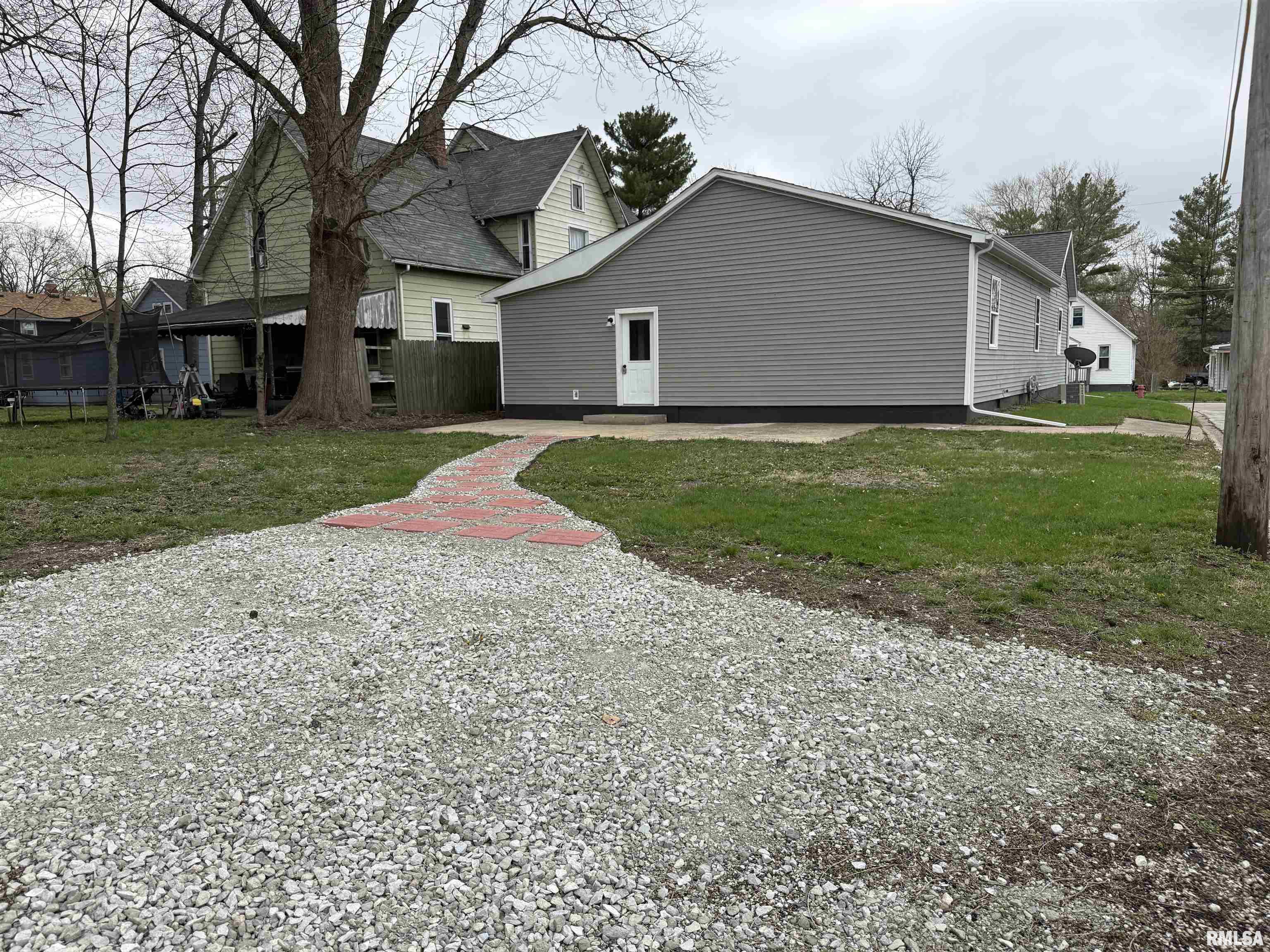 233 West Spruce Street Canton, IL 61520 - Photo 7 of 38