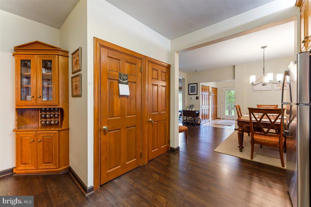 304 Bewley Road Havertown, PA 19083 - Photo 14 of 41