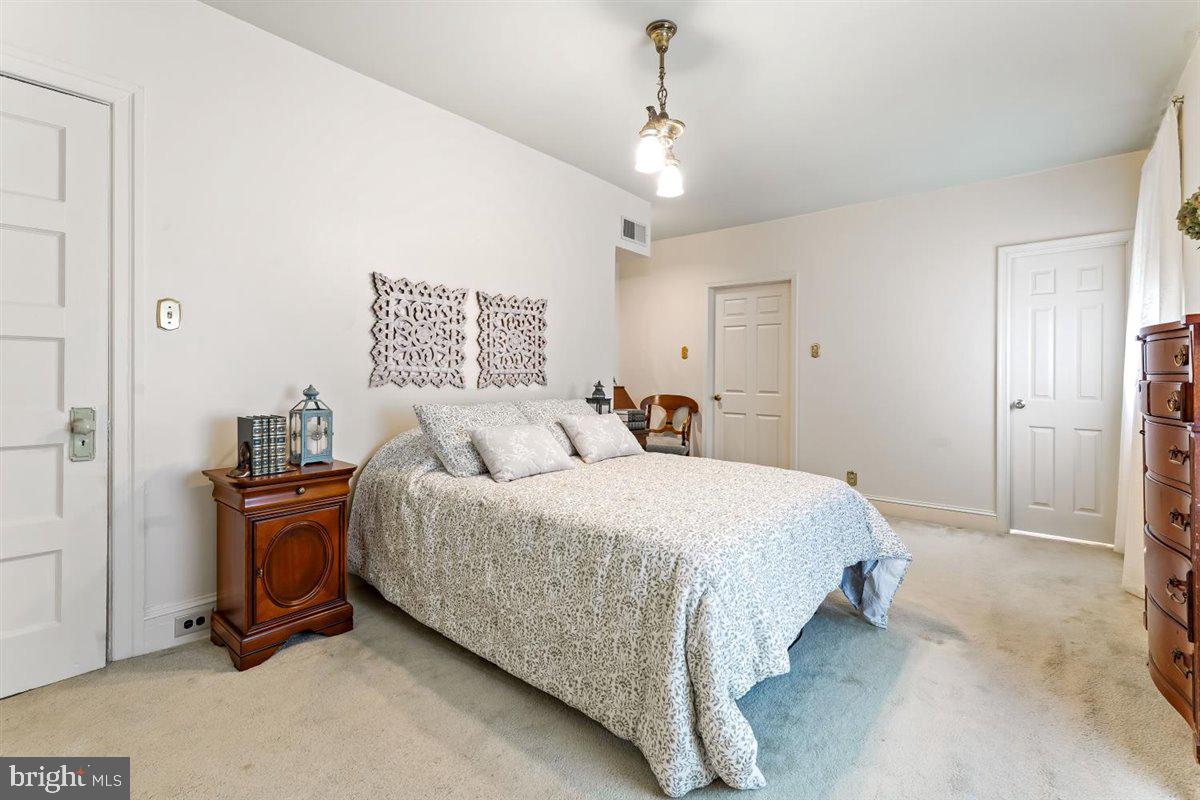 304 Bewley Road Havertown, PA 19083 - Photo 24 of 41