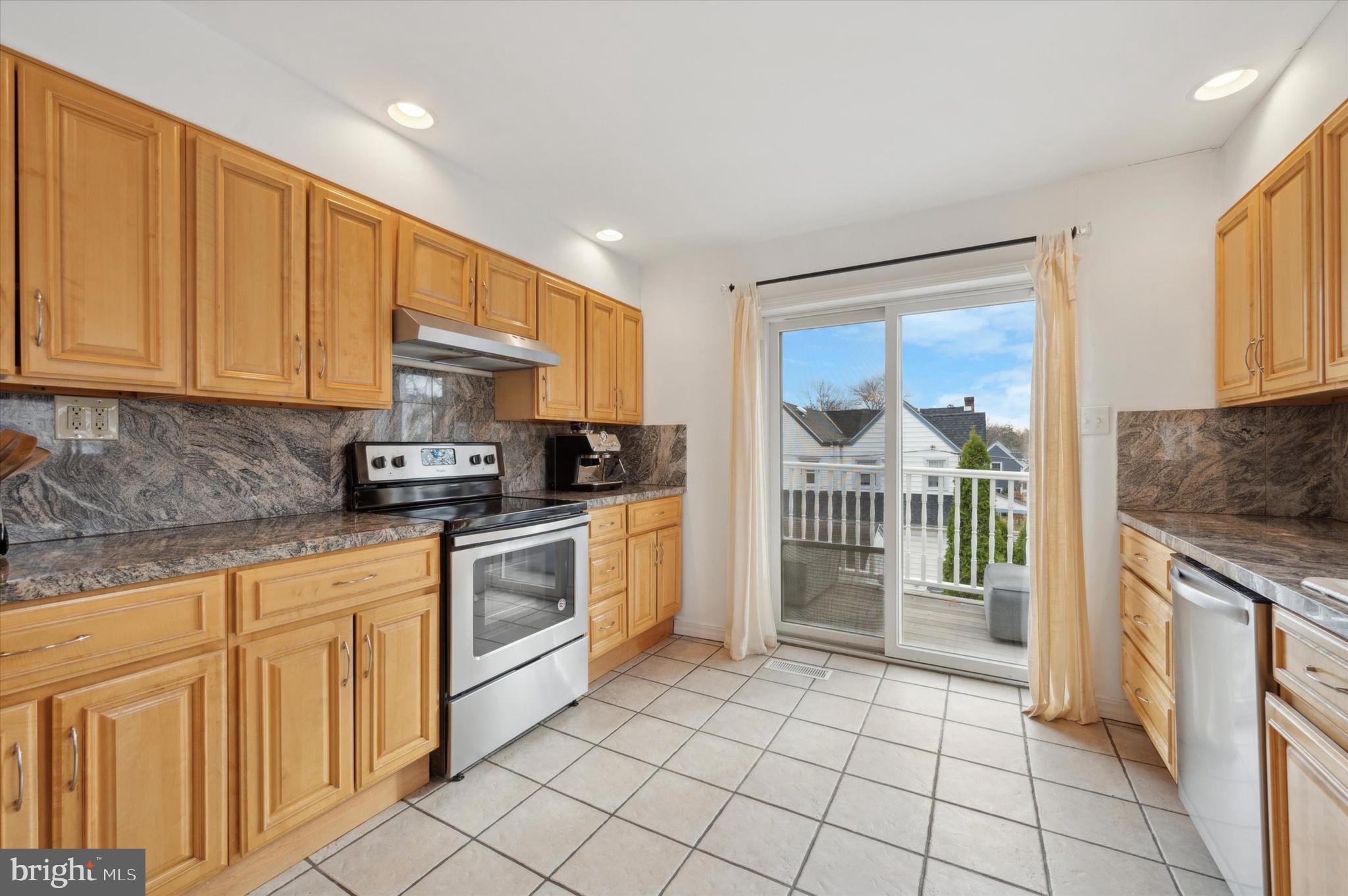 231 Henley Road Wynnewood, PA 19096 - Photo 13 of 36