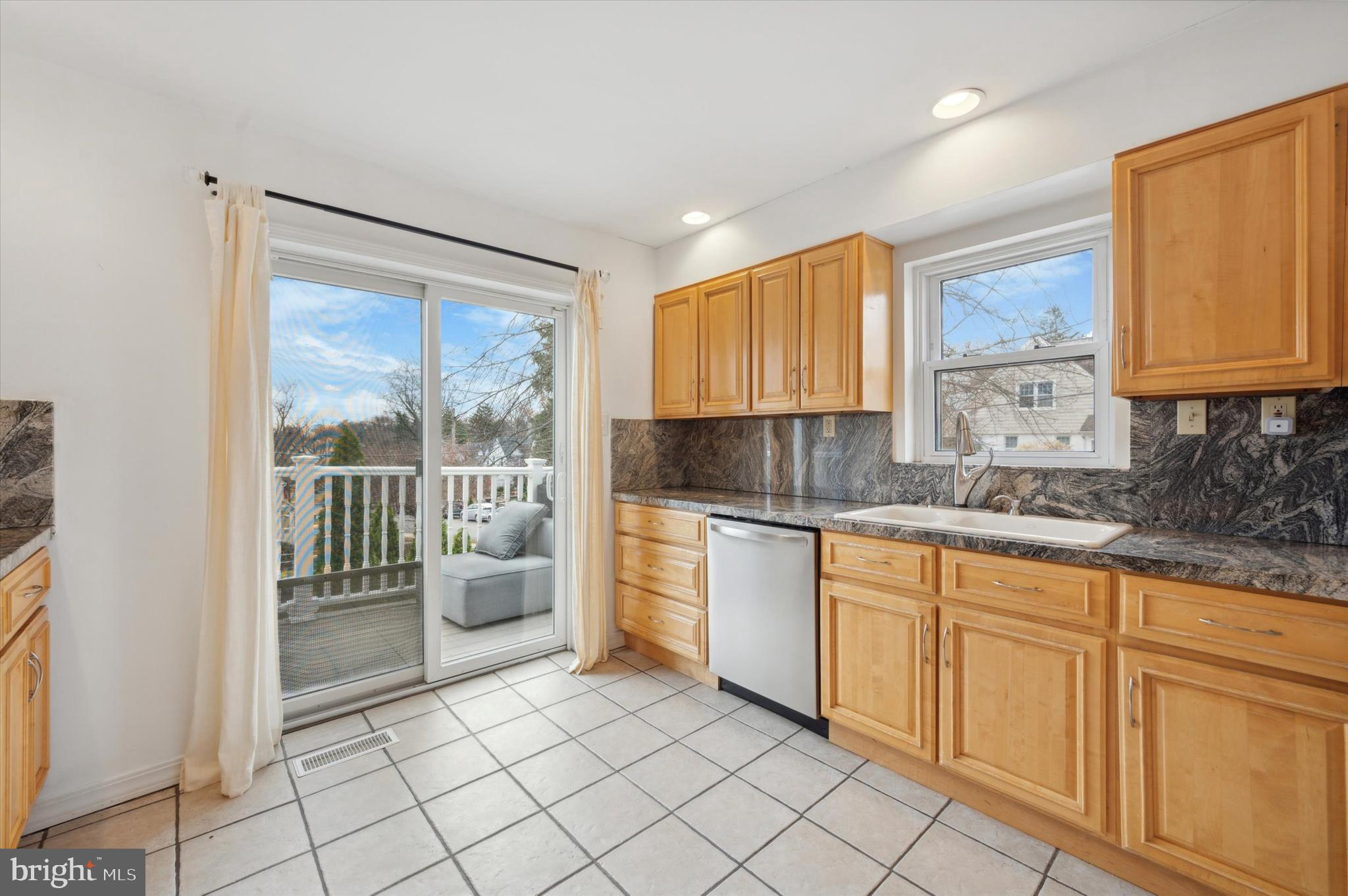 231 Henley Road Wynnewood, PA 19096 - Photo 14 of 36