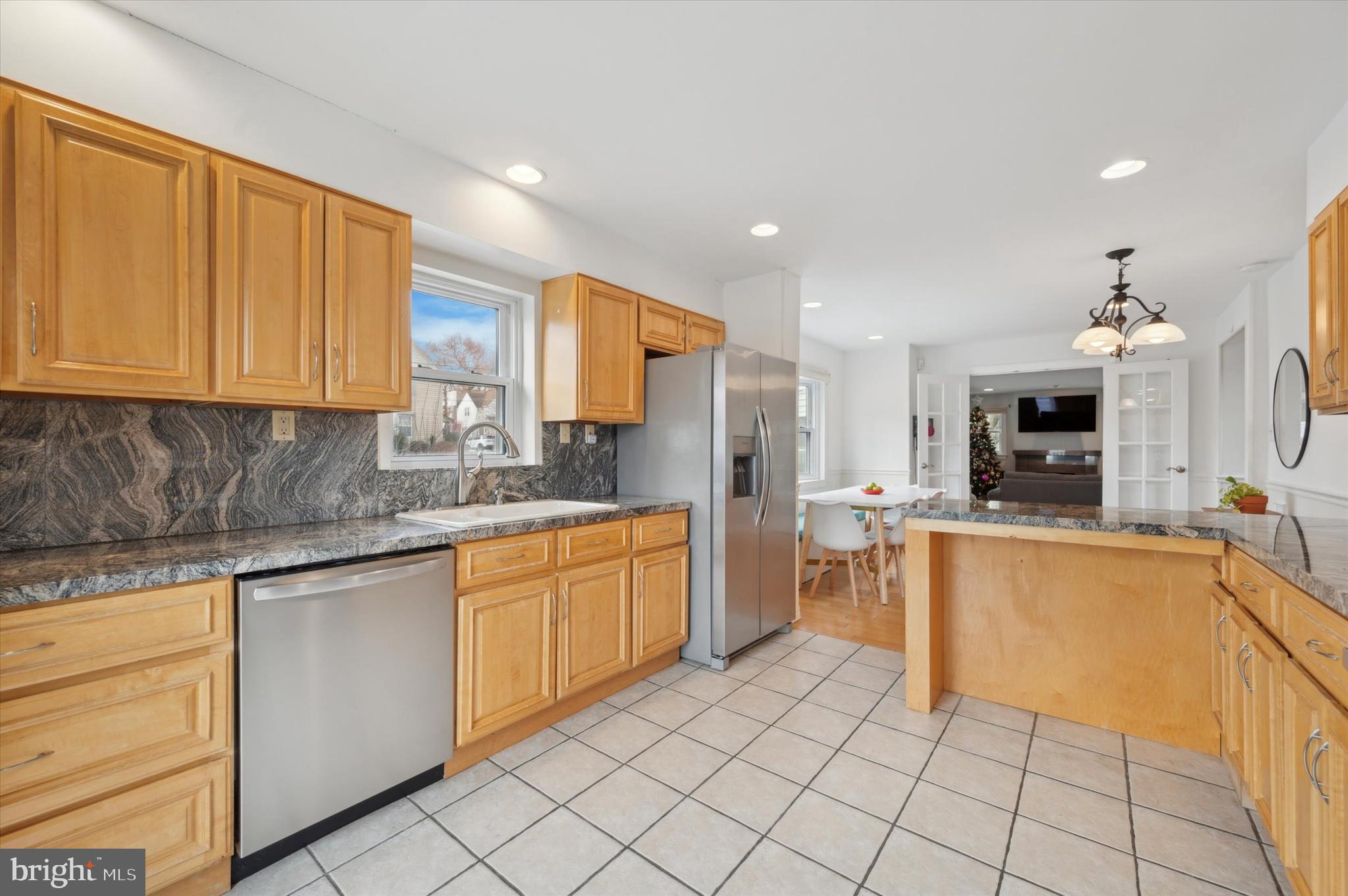 231 Henley Road Wynnewood, PA 19096 - Photo 15 of 36