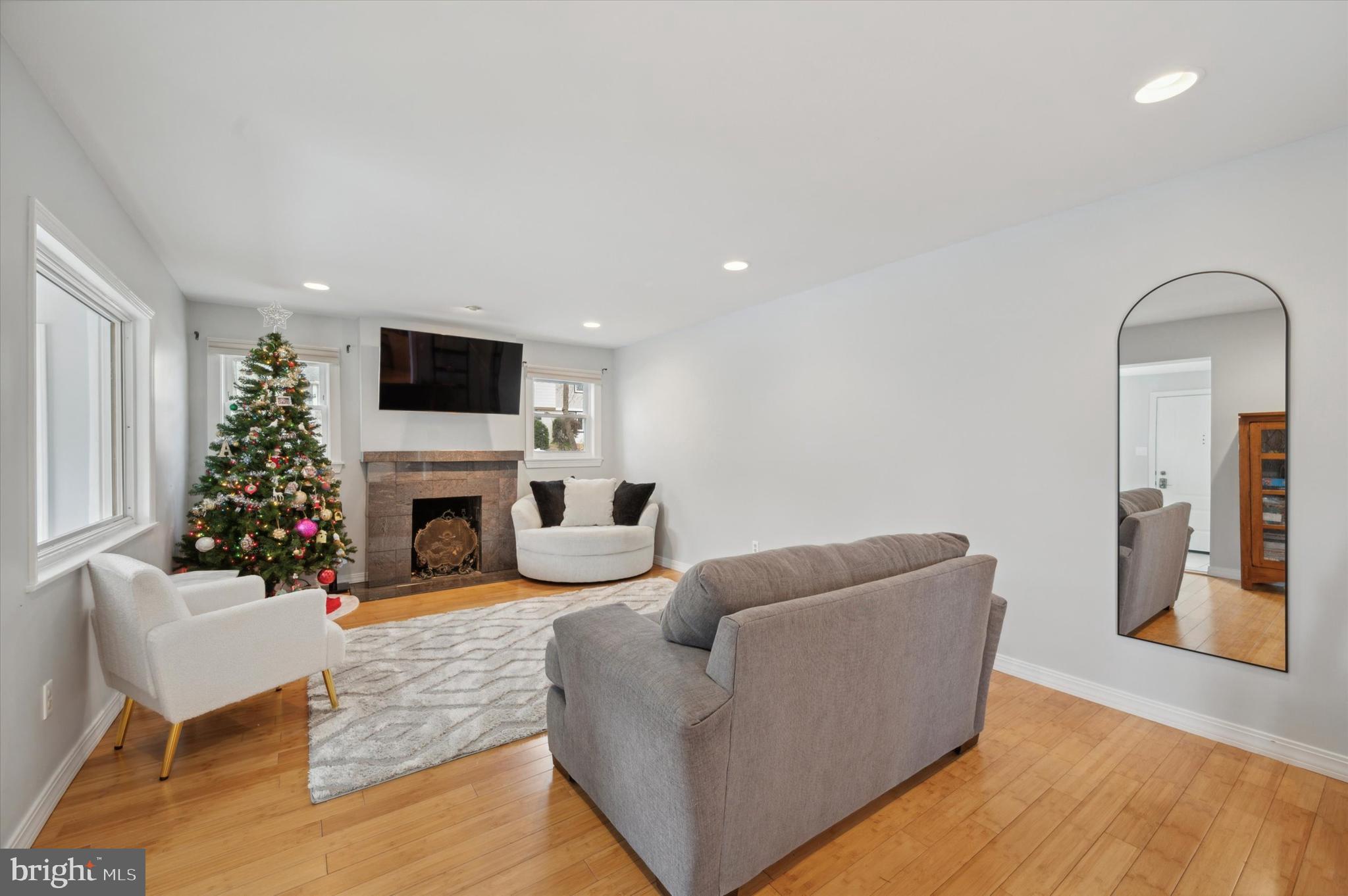 231 Henley Road Wynnewood, PA 19096 - Photo 7 of 36