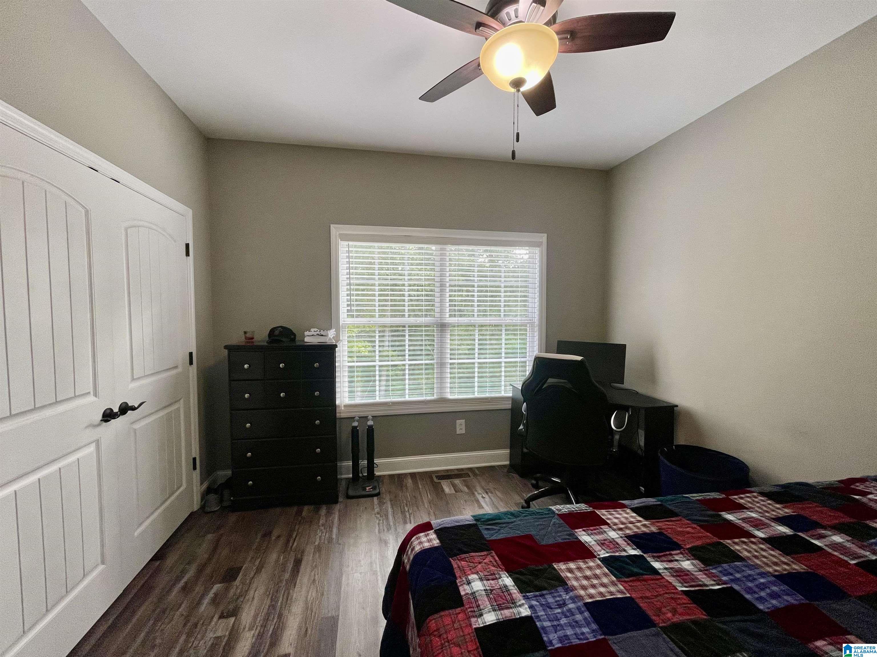 1565 Mountain Lake Road Warrior, AL 35180 - Photo 37 of 47
