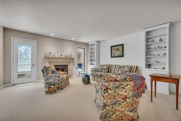 $675,000 | 304 Beechwood Lane, Yorktown Heights, NY 10598
