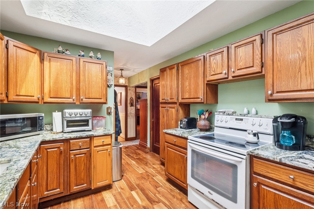 10700 West Ridge Road Elyria, OH 44035 - Photo 8 of 41 Gallery Image 8