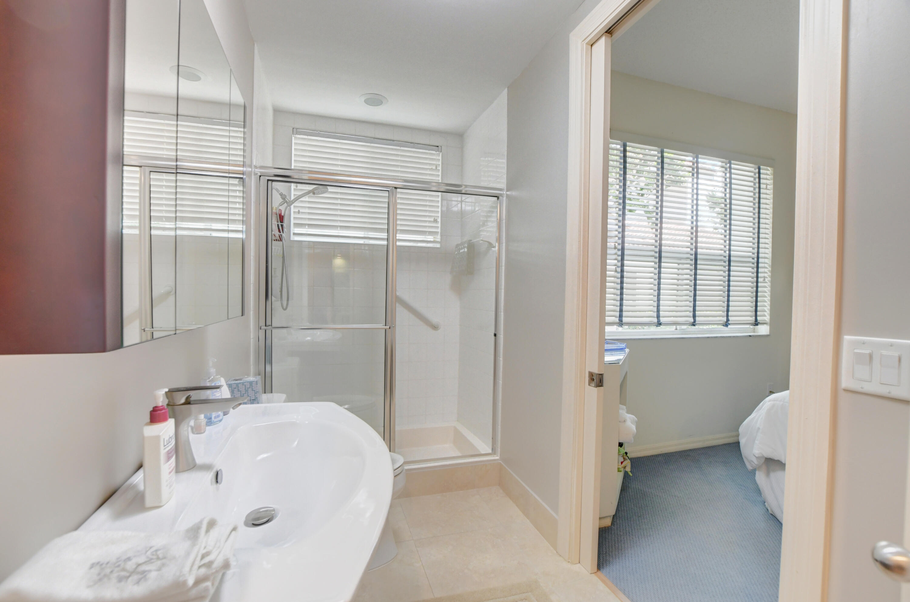 2471 Northwest 59th Street, Unit 804 Boca Raton, FL 33496 - Photo 30 of 68 guest bathroom (1)