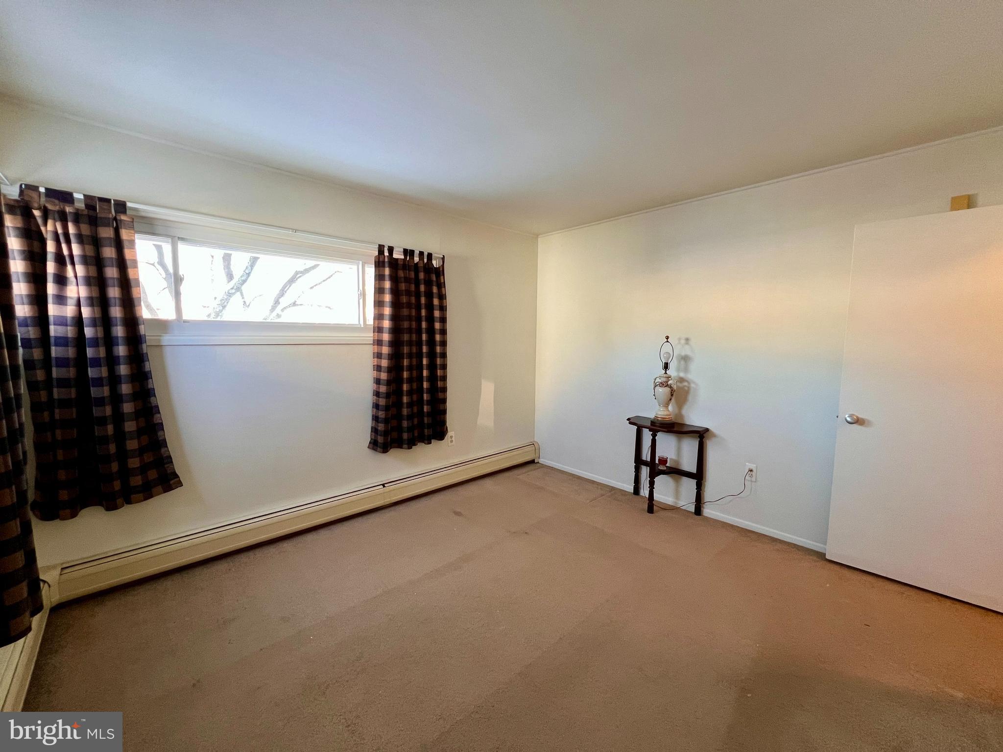 33 Jasmine Road Levittown, PA 19056 - Photo 12 of 24