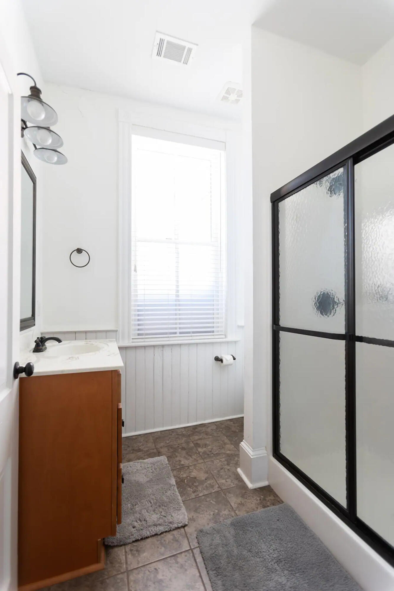 215 12th Street, Unit B Augusta, GA 30901 - Photo 11 of 12 cce49951-6f6c-4fe0-8c2e-8db61113bd1d