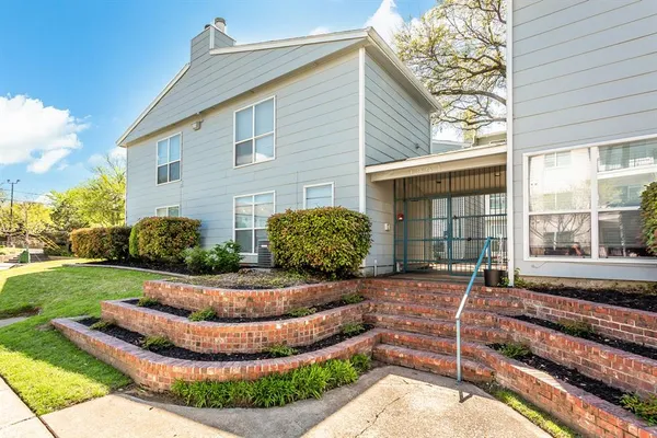$1,295 | 1901 North Fitzhugh Avenue, Unit 19, Dallas, TX 75204