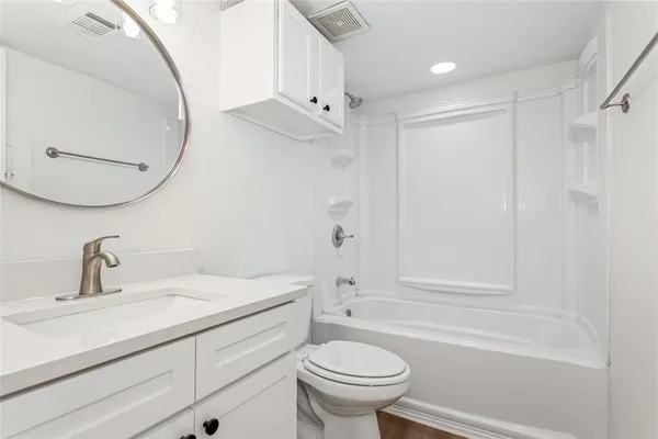 $1,295 | 1901 North Fitzhugh Avenue, Unit 19, Dallas, TX 75204