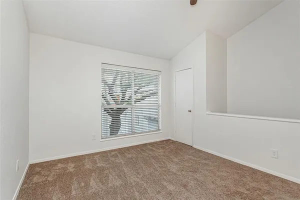 $1,295 | 1901 North Fitzhugh Avenue, Unit 19, Dallas, TX 75204