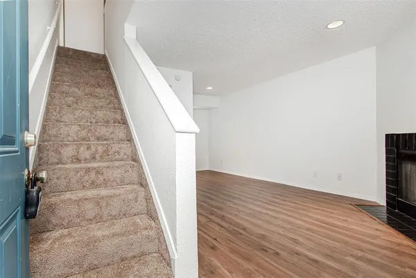 $1,295 | 1901 North Fitzhugh Avenue, Unit 19, Dallas, TX 75204