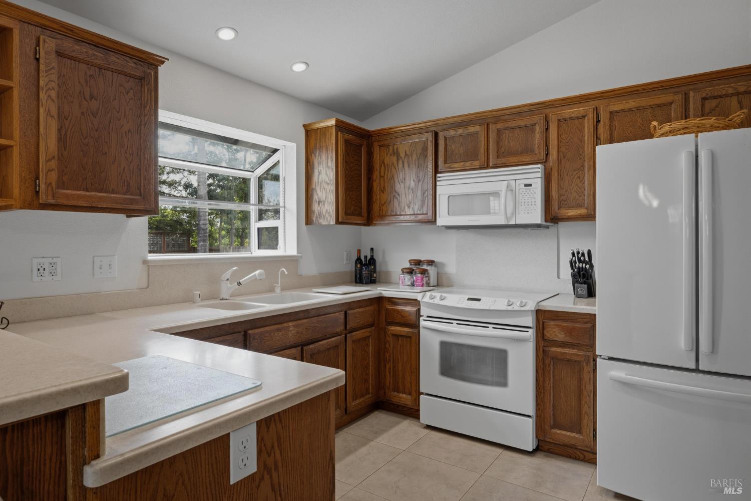 2273 White Chapel Court Santa Rosa, CA 95401 - Photo 21 of 59