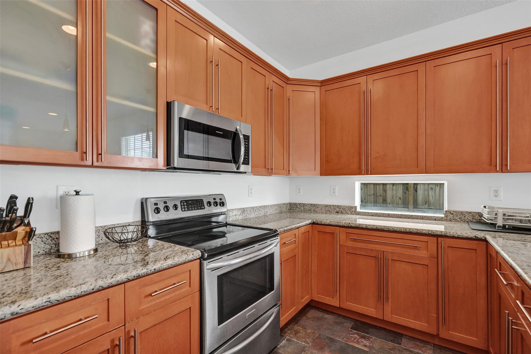 816 South Riverside Drive, Unit 816 Pompano Beach, FL 33062 - Photo 3 of 15 Photo 2