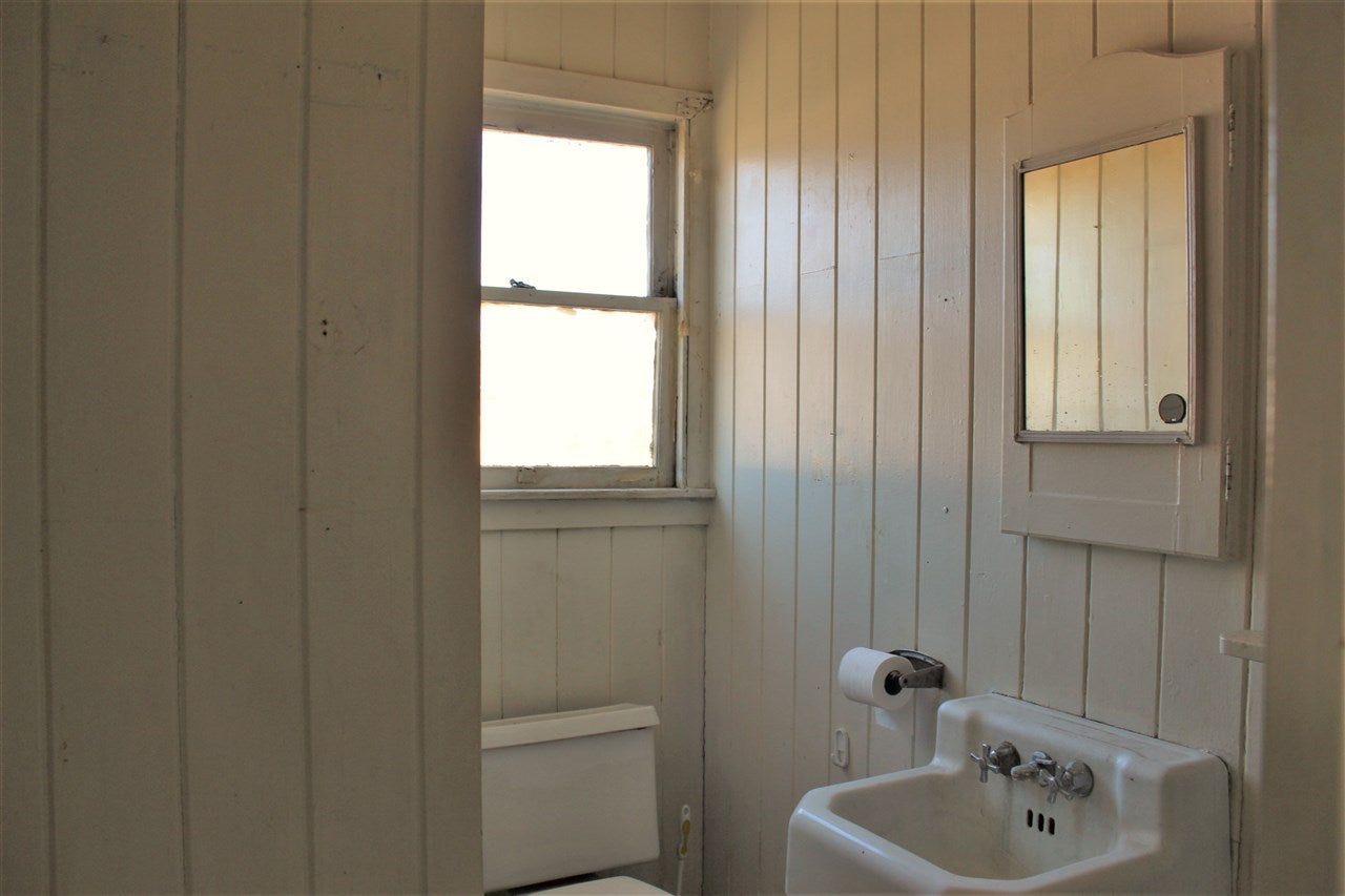 12701 North Old Stage Road Weed, CA 96094 - Photo 8 of 13 Gallery Image 8