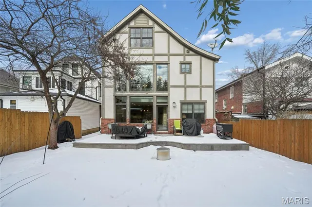 $800,000 | 6916 Amherst Avenue, University City, MO 63130