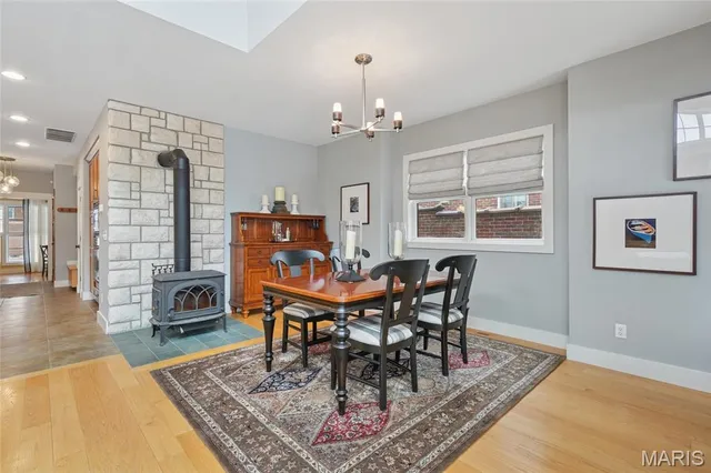 $800,000 | 6916 Amherst Avenue, University City, MO 63130