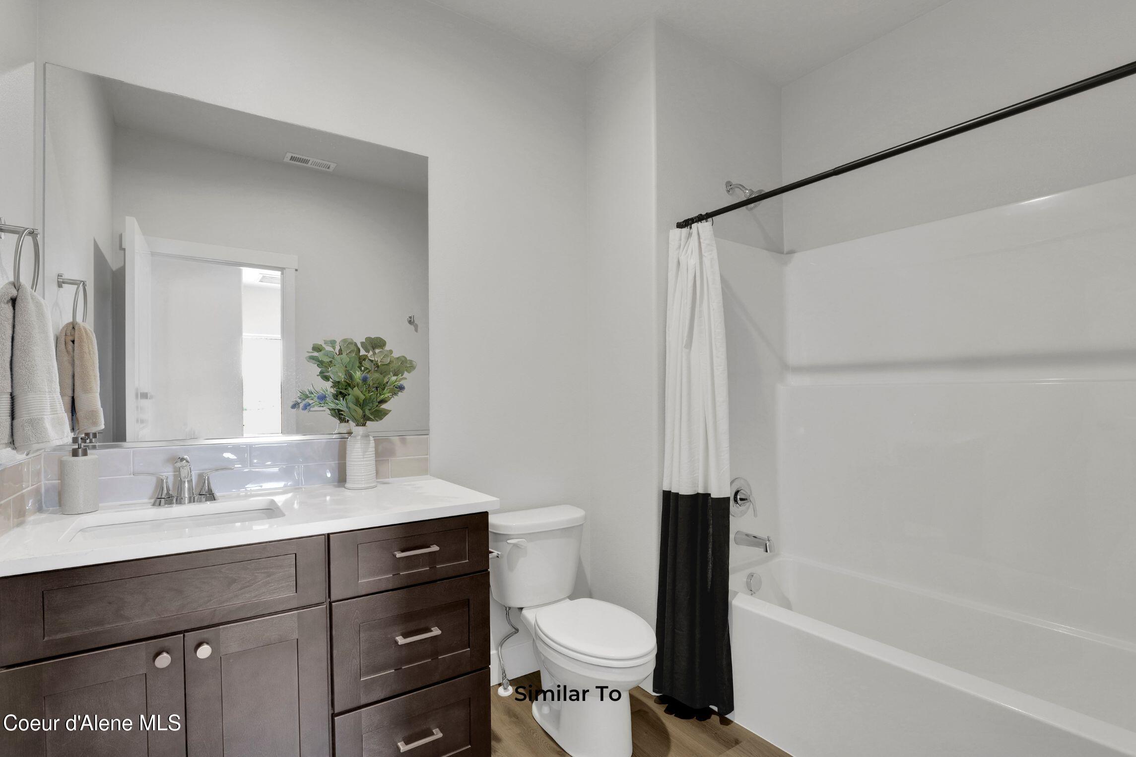 593 North Creative, Unit LOT 20) Post Falls, ID 83854 - Photo 9 of 16 Main Bathroom