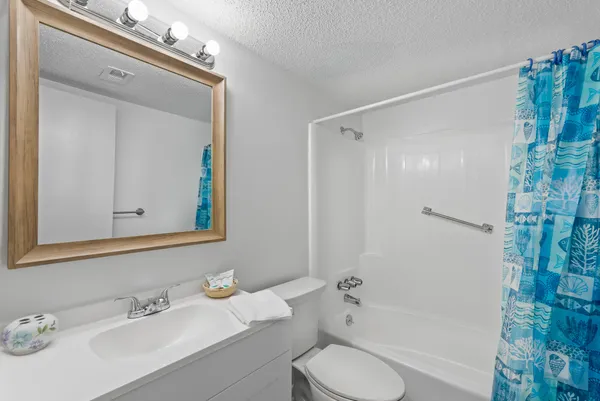 $136,600 | 209 West Miracle Strip Parkway, Unit D102, Mary Esther, FL 32569