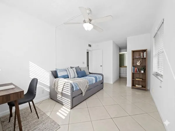 $2,200 | 1 Jacaranda Country Club Drive, Unit 202, Plantation, FL 33324