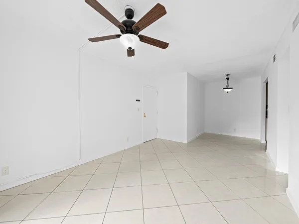 $2,200 | 1 Jacaranda Country Club Drive, Unit 202, Plantation, FL 33324