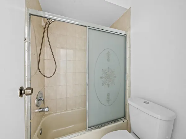 $2,200 | 1 Jacaranda Country Club Drive, Unit 202, Plantation, FL 33324