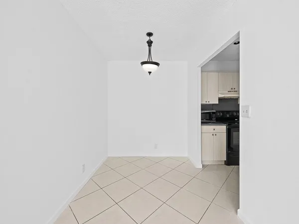 $2,200 | 1 Jacaranda Country Club Drive, Unit 202, Plantation, FL 33324
